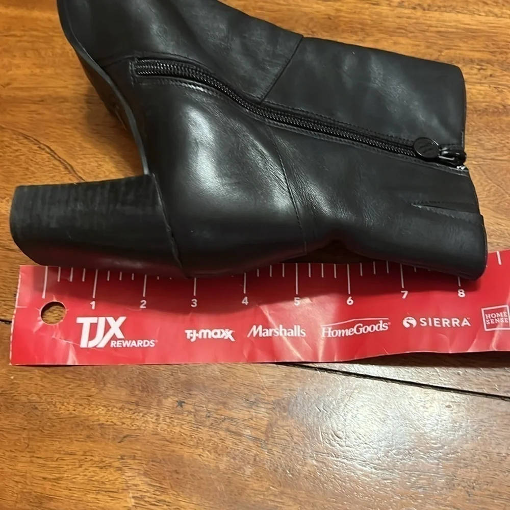 CARESSA Women’s Black Low Bootie size 8 & 1/2 M. 3 inch heel